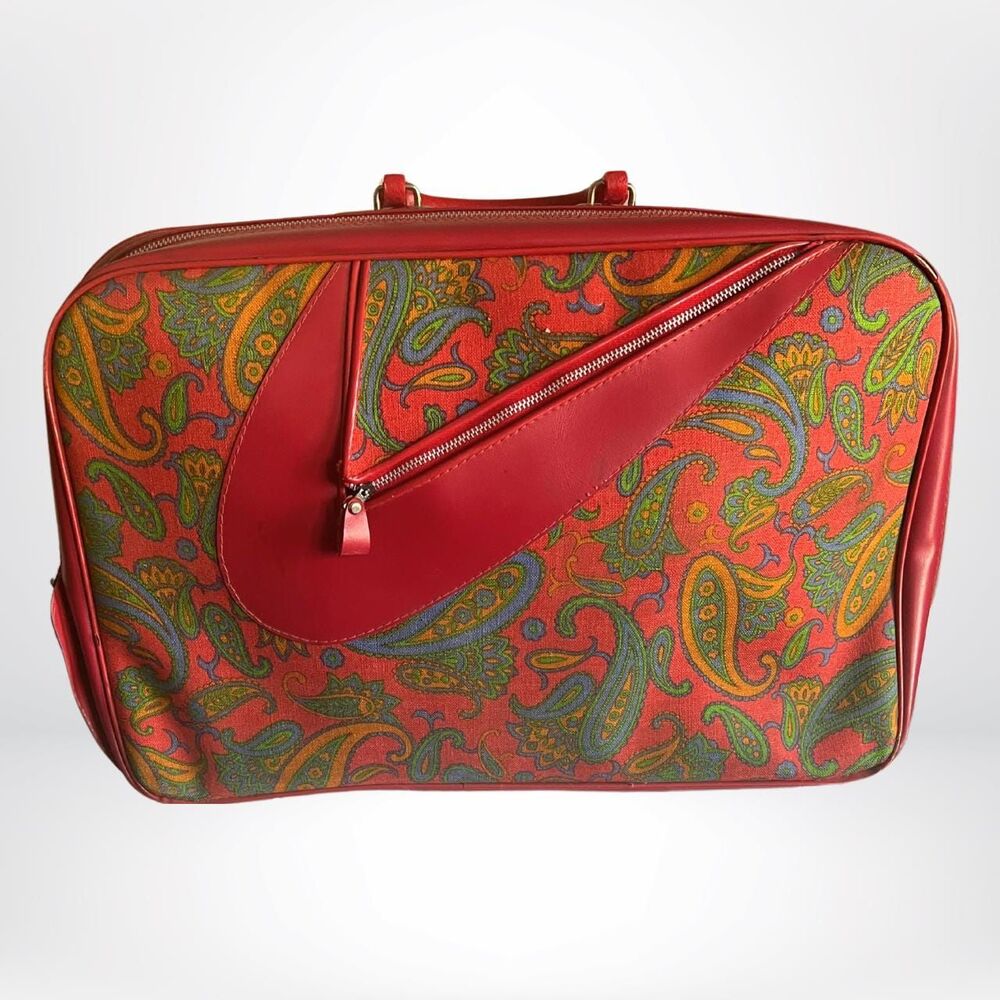 Vintage 60s Retro Red Bantam Paisley Travel Bag | Excellent Vintage Condition
